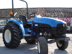 New Holland 1725 Compact Tractor for Sale